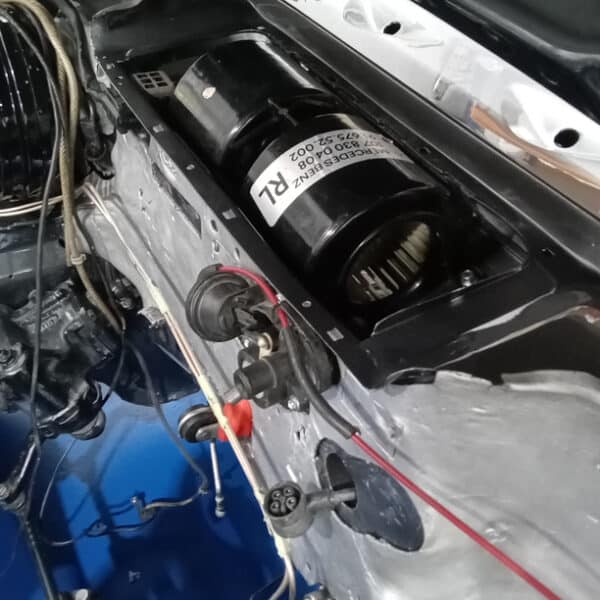 100226 1985 Mercedes 500SL Bulkhead Components Fitted