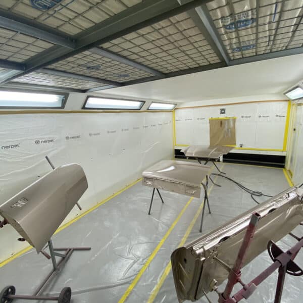 100226 1991 Jaguar XJS Boot Bonnet and Doors Painted 14