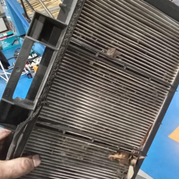 110226 2005 Mercedes Vito Service 4