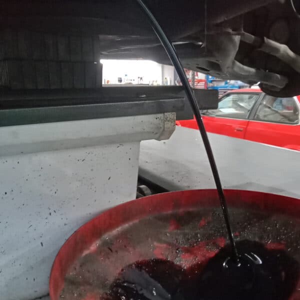 110226 2005 Mercedes Vito Service