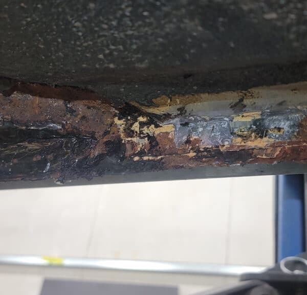 130226 1998 Citroen Saxo VTR Tank Removal and More Rust 2