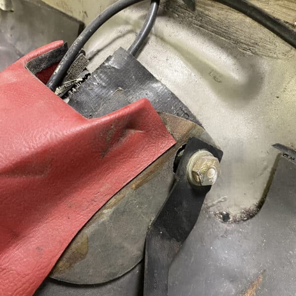 140226 1991 Jaguar XJS Seats and Interior Removed for Treating 9