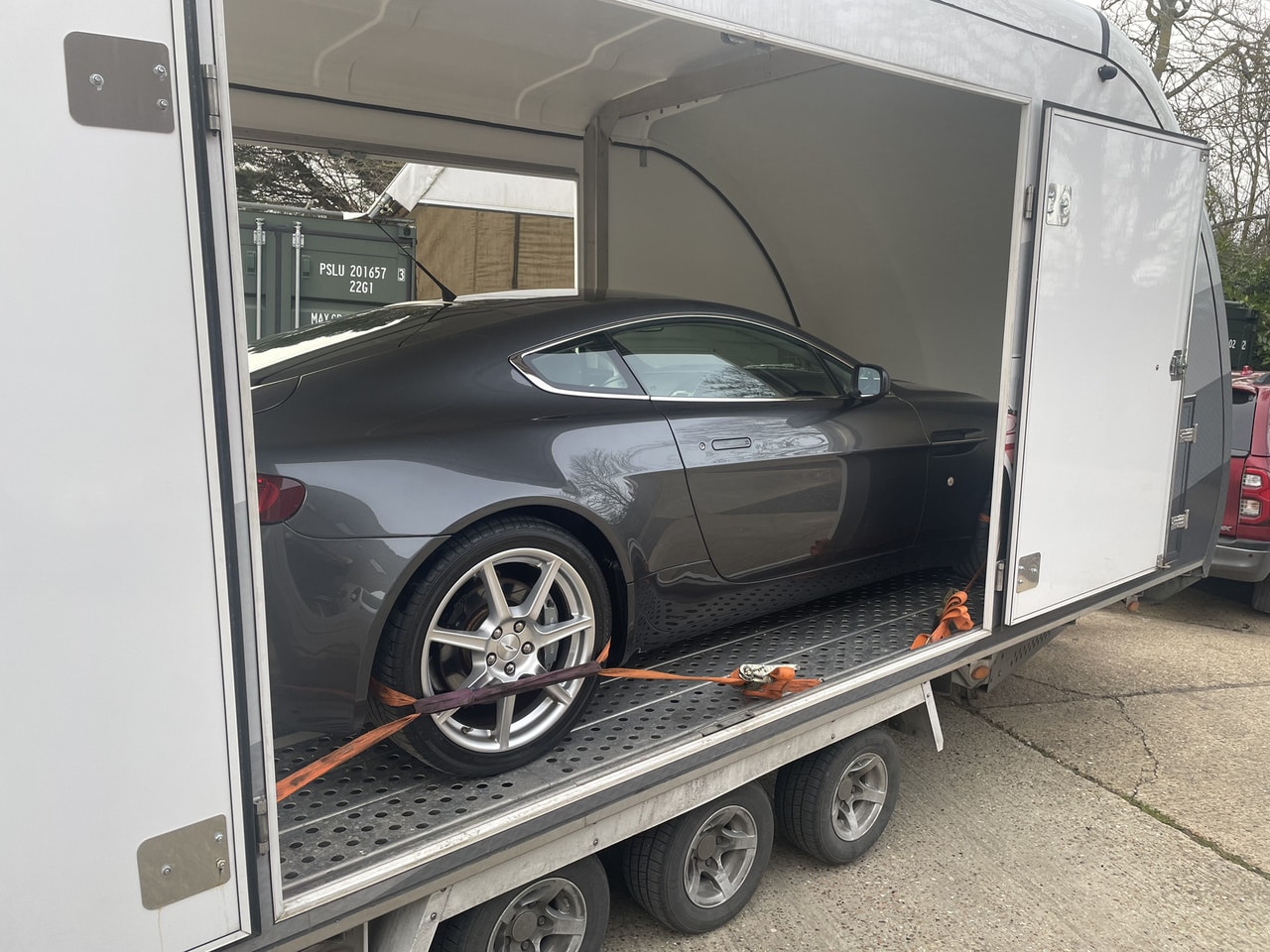 170226 2006 Aston Martin V8 Vantage Loaded for Transport 3