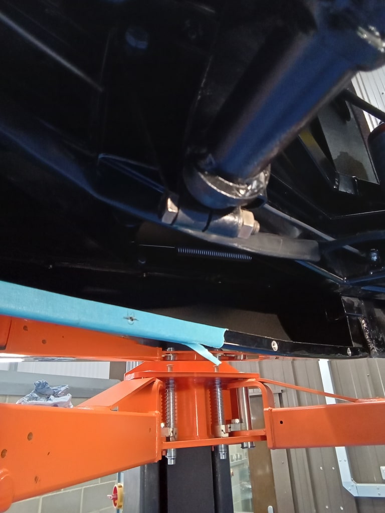 180226 1953 Aston Martin DB2 Trims 10