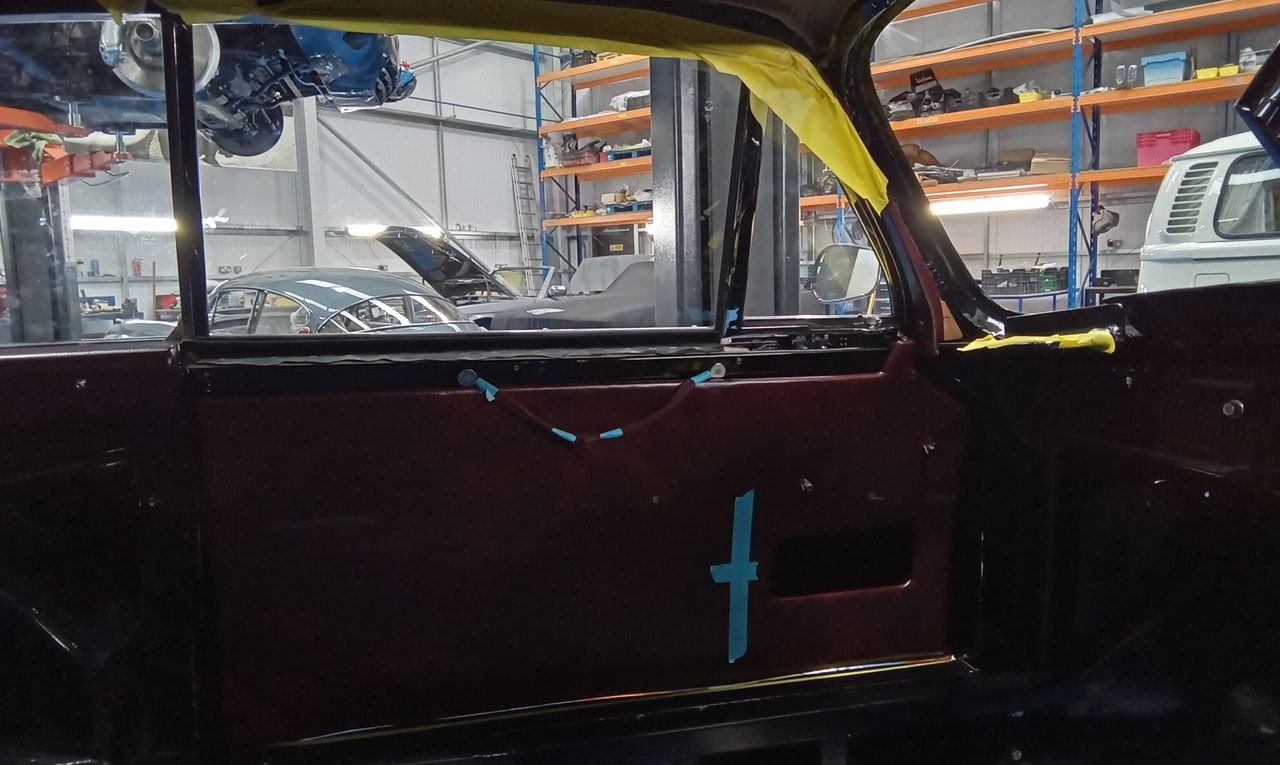 180226 1953 Aston Martin DB2 Trims 4