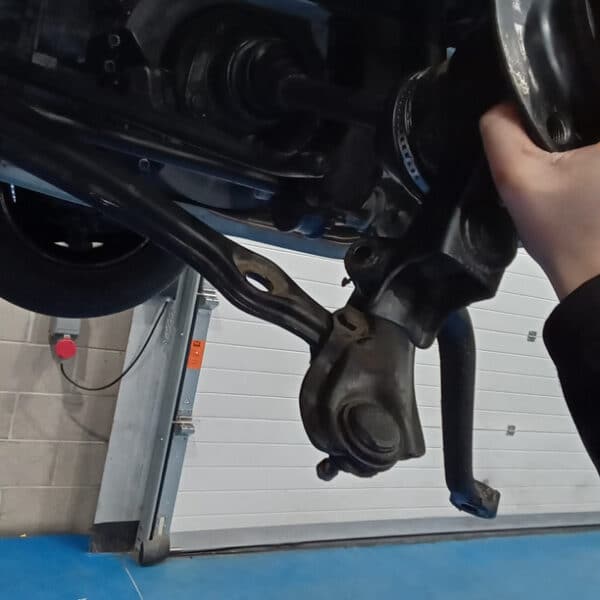 180226 1969 Audi 72L Wishbone and Torsion Arm Bushes Replaced 11