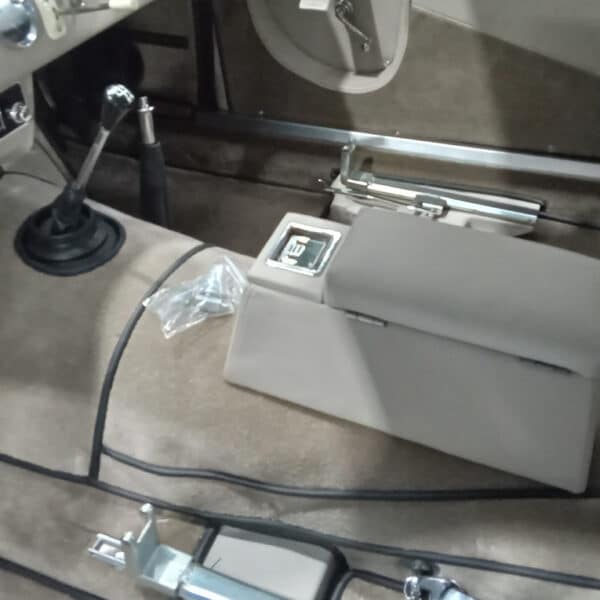 190226 1960 Jensen 541R Centre Console