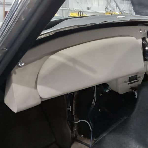 190226 1960 Jensen 541R Glovebox