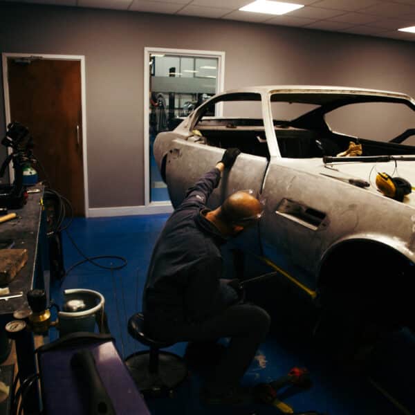 1970 Aston Martin DBS Vantage Workshop BTS 11