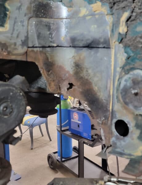 200226 1998 Citroen Saxo VTR Rear Inner Wheel Well Rust 2