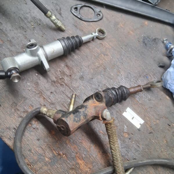 210226 1987 Maserati BiTurbo Clutch Master Cylinder
