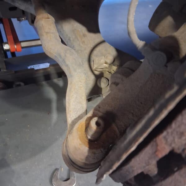 210226 2005 Mercedes Vito MOT Failure 4