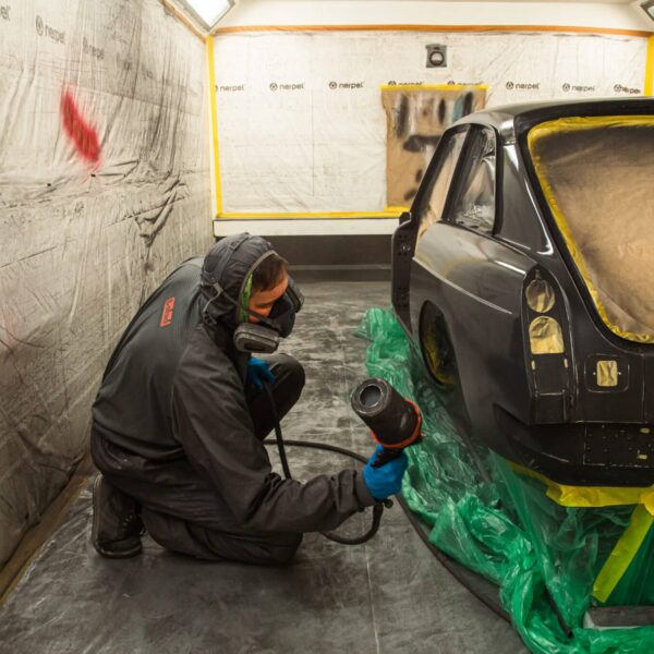 250226 1975 MGB GT V8 Primer 11 scaled 1