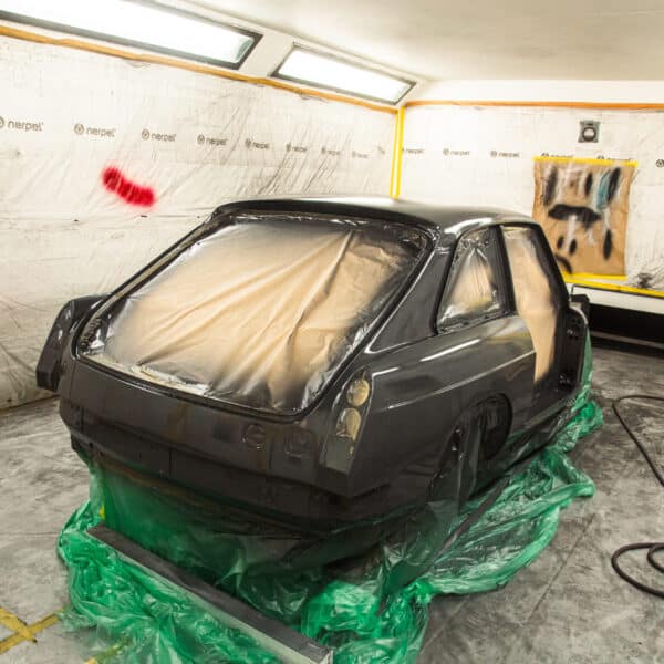 250226 1975 MGB GT V8 Primer 29