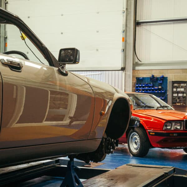 260226 1991 Jaguar XJS on ramp 7