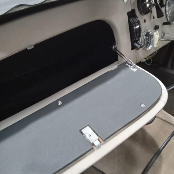270226 1960 Jensen 541R Glovebox 2