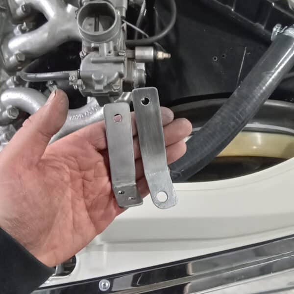 270226 1969 Audi 72 Air Filter Bracket 3