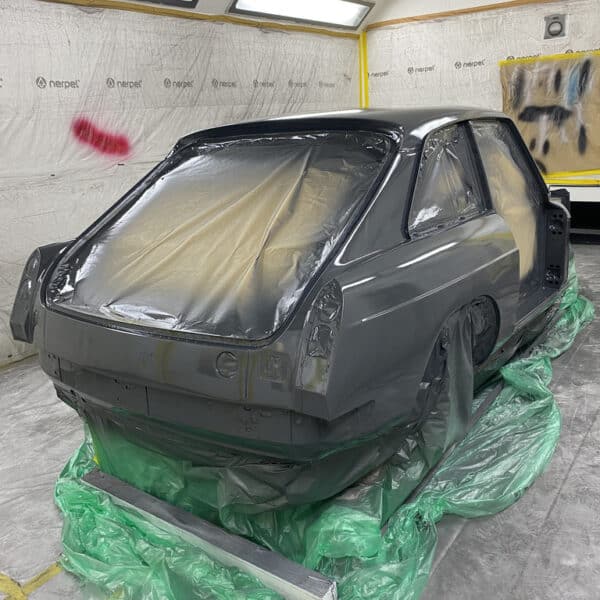 270226 1975 MGB GT V8 in Epoxy 10