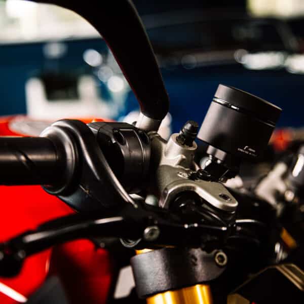 270226 2009 Ducati Streetfighter S Extra Photos 16