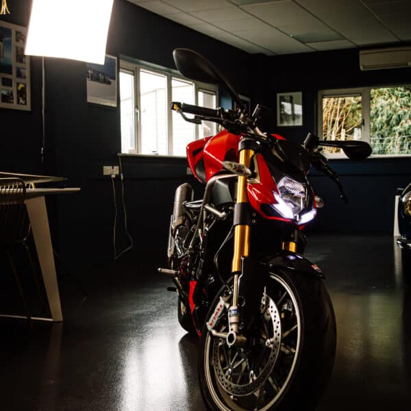 270226 2009 Ducati Streetfighter S Extra Photos 3