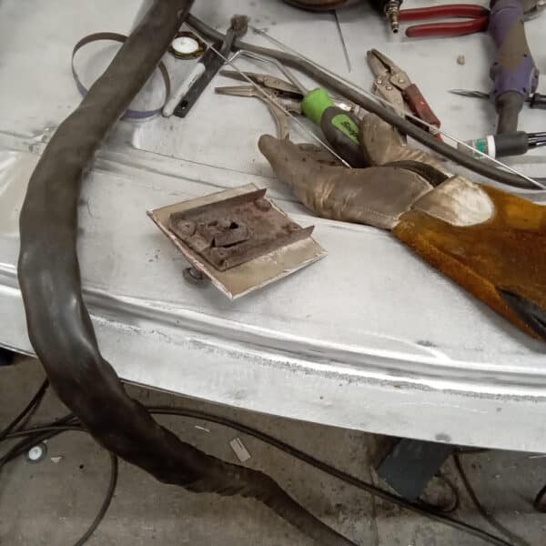 280126 1970 Aston Martin DBS Bonnet Repair 9