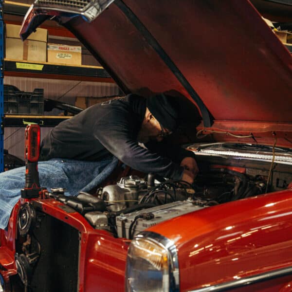 280126 1973 Mercedes 250 New Carbs 8