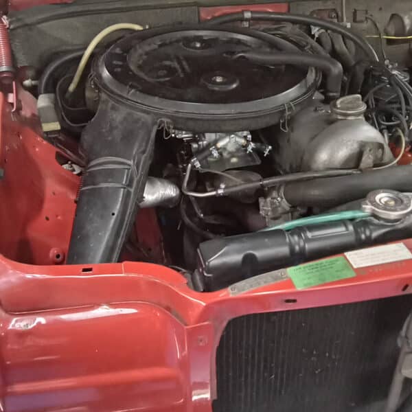 290126 1973 Mercedes 250 Road Test 4