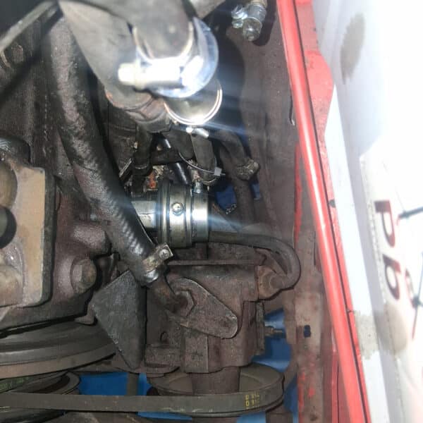 300126 1973 Mercedes 250 Fuel Pump 2