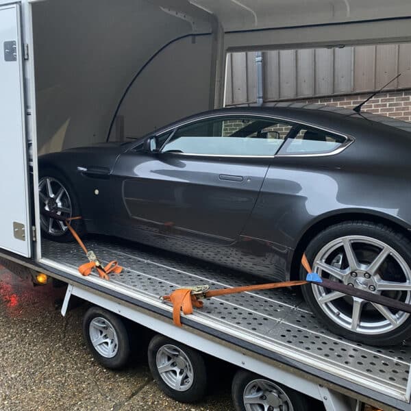 300126 2006 Aston Martin V8 Vantage Transport to Long Stratton