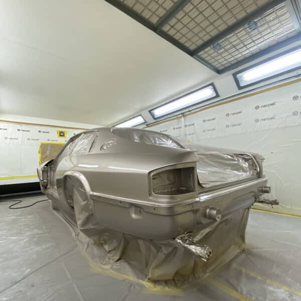 310126 1991 Jaguar XJS in colour 10