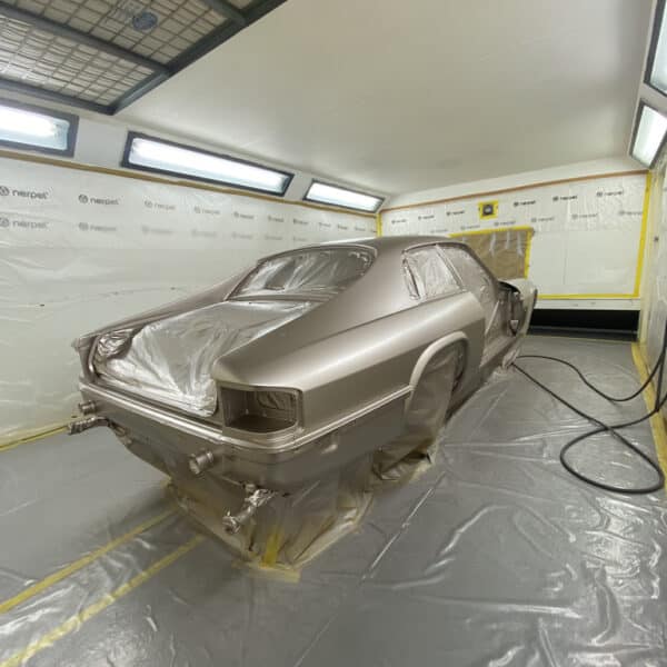 310126 1991 Jaguar XJS in colour 4