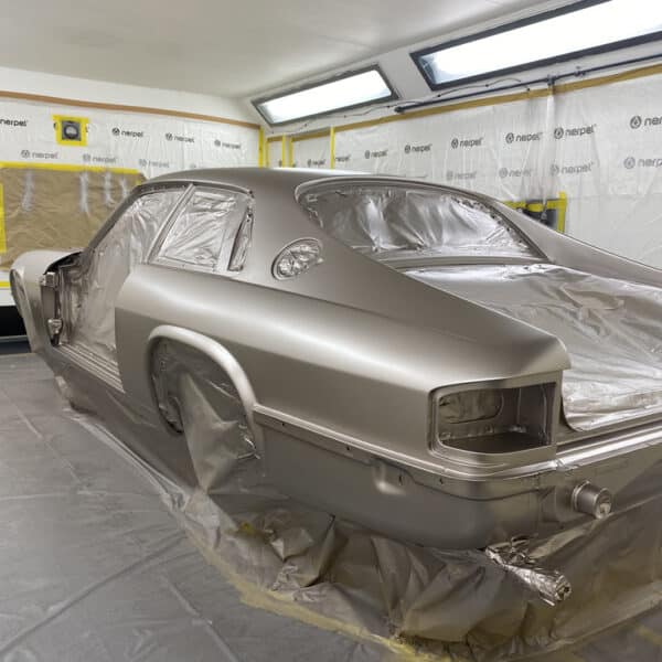 310126 1991 Jaguar XJS in colour