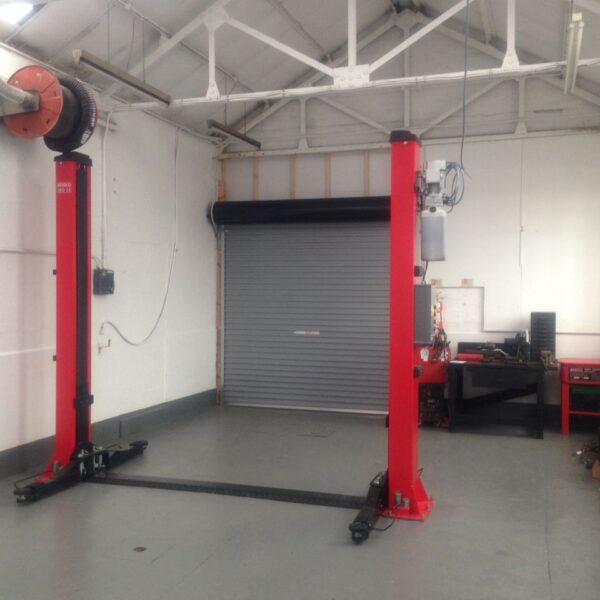 Bridge Classic Cars Empty Workshop 2