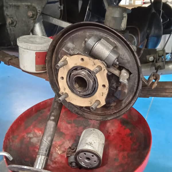 030326 1978 MG Midget Repairs 4