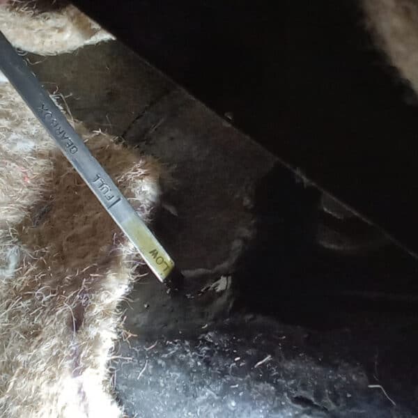 040326 1947 Morris 8 Repairs 4