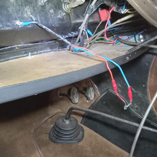 040326 1947 Morris 8 Repairs