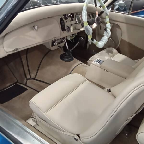 040326 1960 Jensen 541R Interior Completed 3