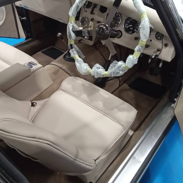 040326 1960 Jensen 541R Interior Completed