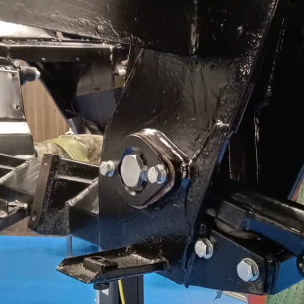 040326 1970 Aston Martin DBS Suspension Parts 10