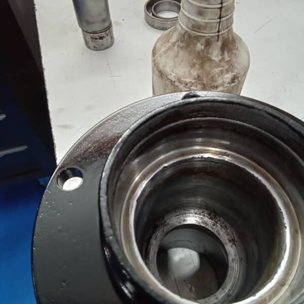 040326 1970 Aston Martin DBS Suspension Parts 115