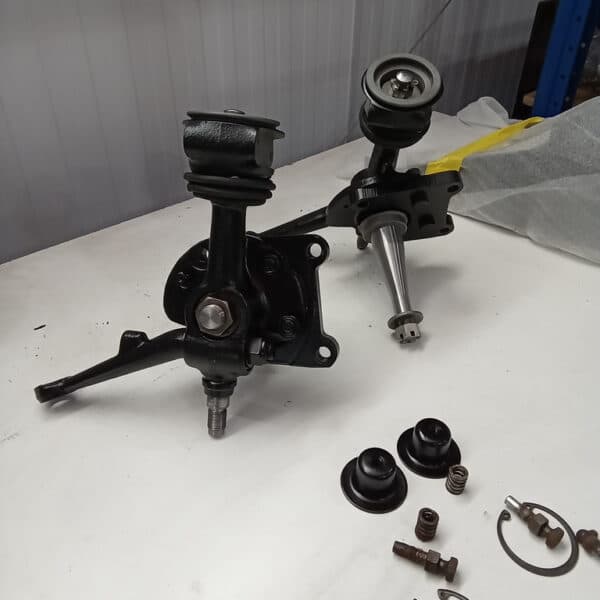 040326 1970 Aston Martin DBS Suspension Parts 118