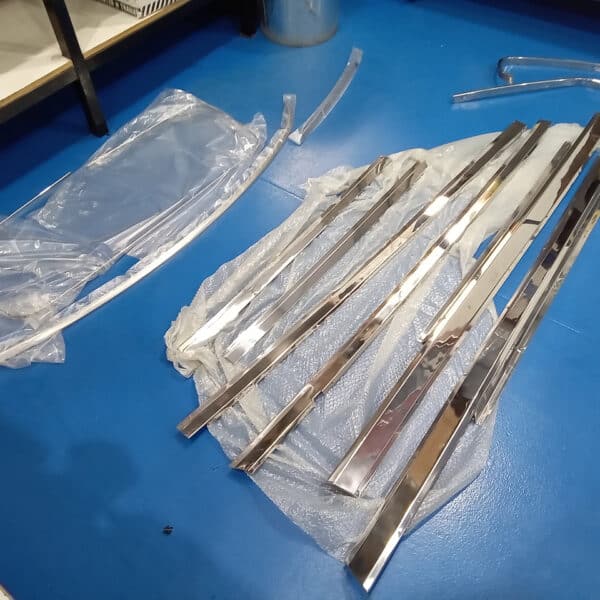 040326 1970 Aston Martin DBS Suspension Parts 131