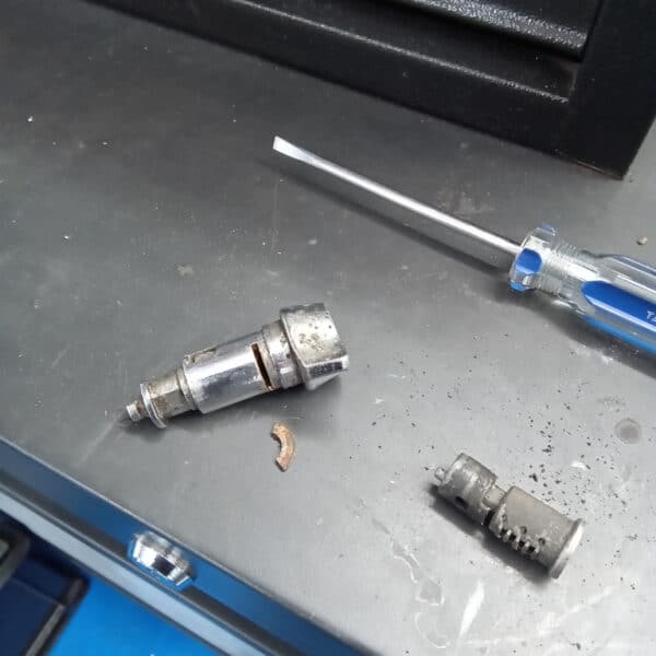 040326 1970 Aston Martin DBS Suspension Parts 132