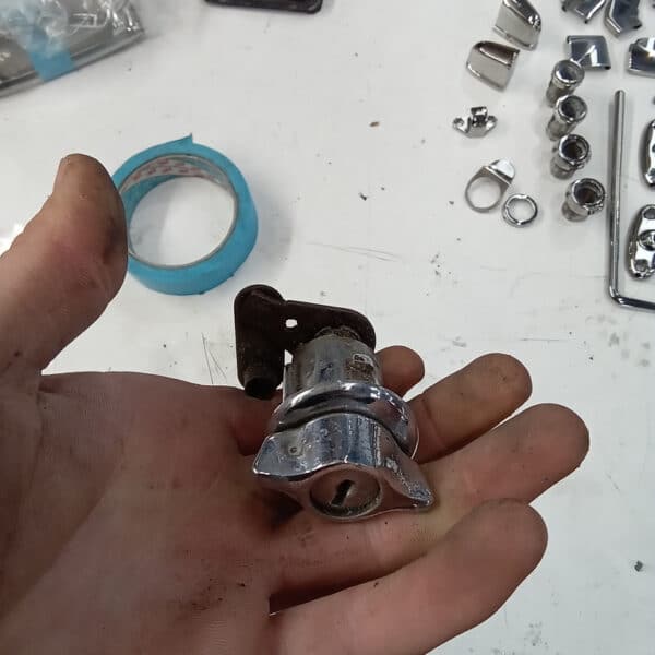 040326 1970 Aston Martin DBS Suspension Parts 134