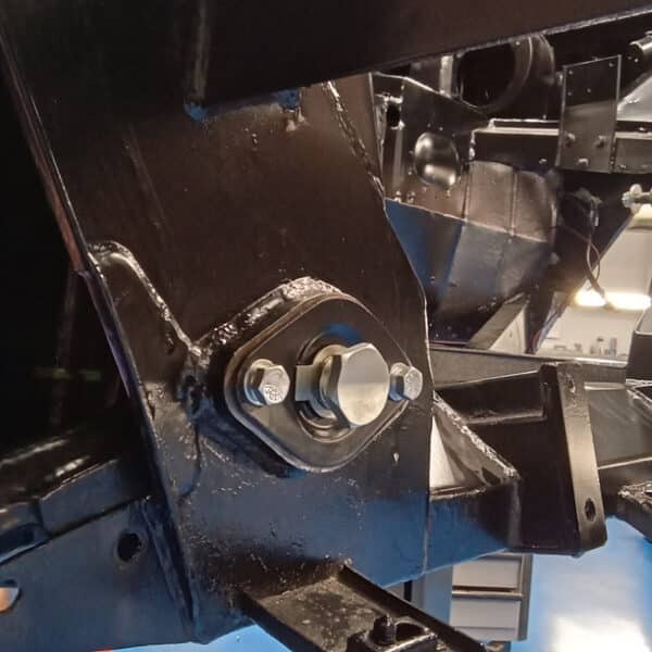 040326 1970 Aston Martin DBS Suspension Parts 18