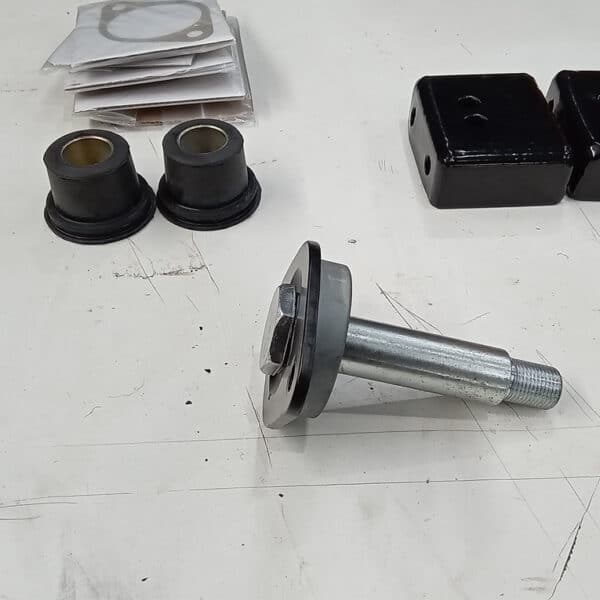 040326 1970 Aston Martin DBS Suspension Parts 22