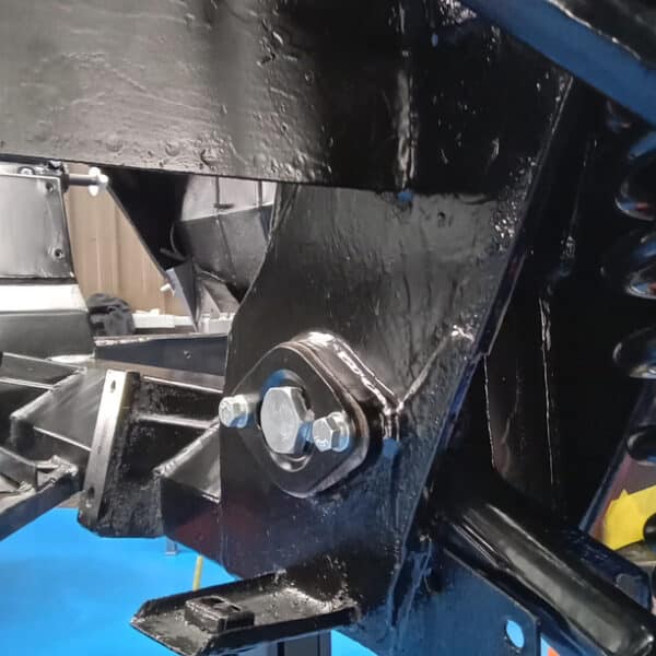 040326 1970 Aston Martin DBS Suspension Parts 25