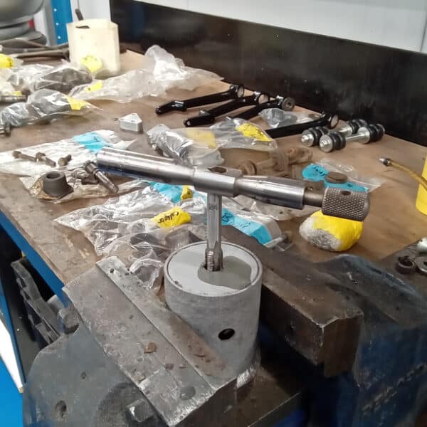 040326 1970 Aston Martin DBS Suspension Parts 26