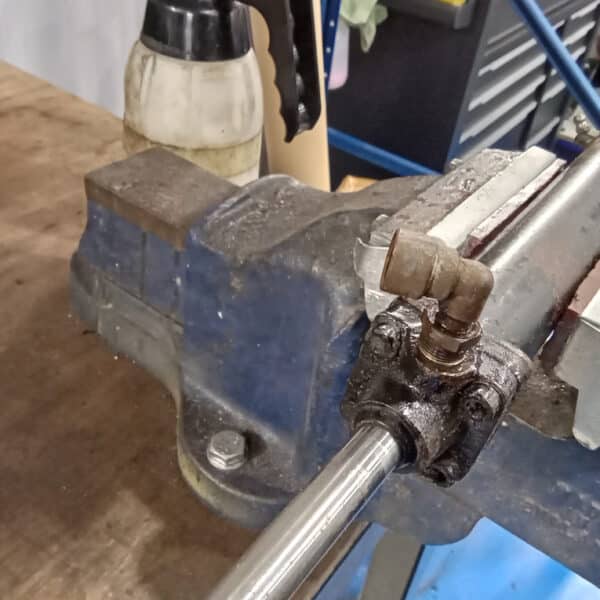 040326 1970 Aston Martin DBS Suspension Parts 5