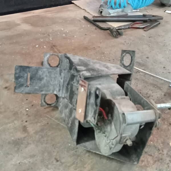 040326 1970 Aston Martin DBS Suspension Parts 52